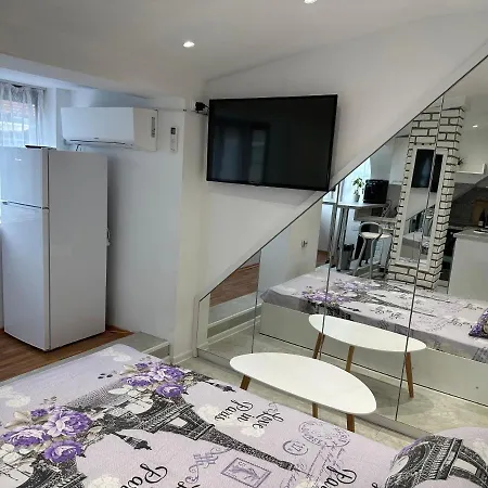 Apartment Lovely In Burgas